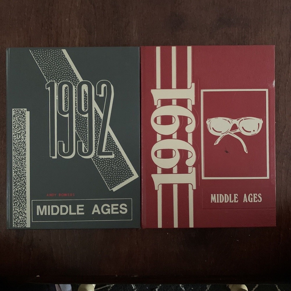 1992 Middle Ages Maryville Middle School Maryville TN Yearbook Lot Of 2